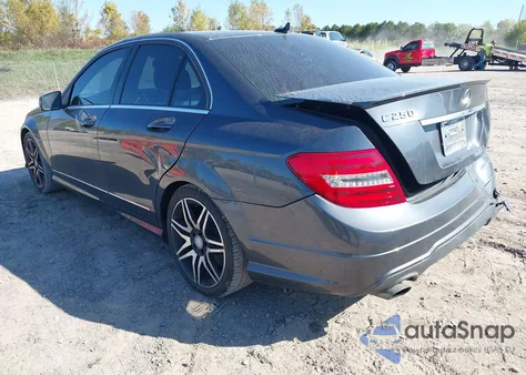 2014 Mercedes-Benz C 250 Luxury/Sport из США, поврежденный, VIN WDDGF4HB2EG230394